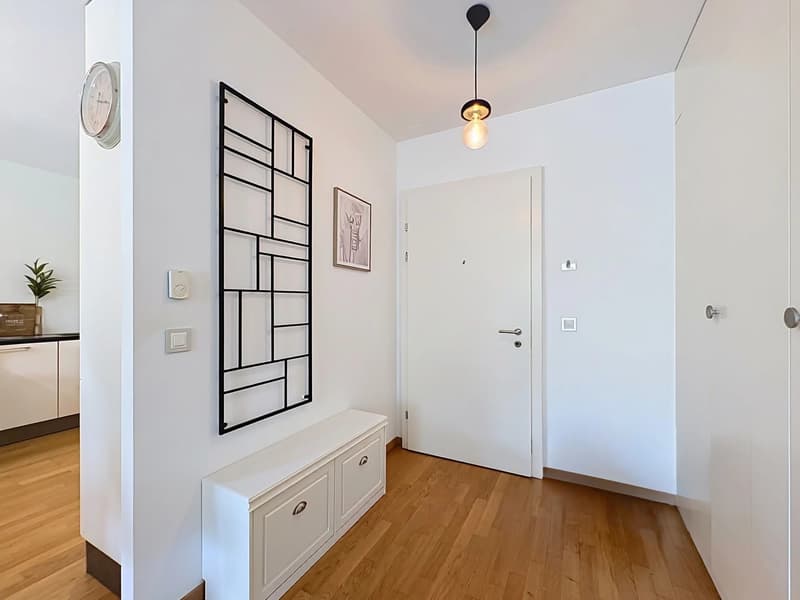 Appartement de 2.5 pièces avec véranda et jardin privatif à Saint-Sulpice (7)