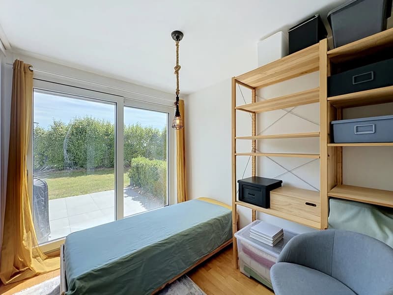 Appartement de 2.5 pièces avec véranda et jardin privatif à Saint-Sulpice (4)