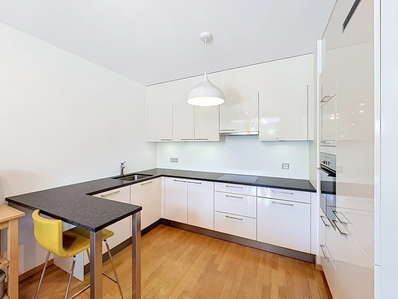 Appartement de 2.5 pièces avec véranda et jardin privatif à Saint-Sulpice (2)