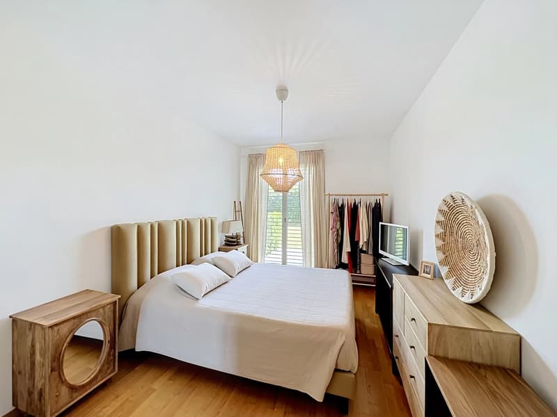 Appartement de 2.5 pièces avec véranda et jardin privatif à Saint-Sulpice (5)
