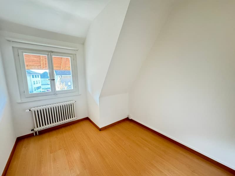 Petite chambre pour enfant ou bureau