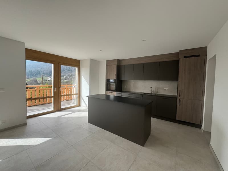 Magnifique appartement de 4,5 pièces avec balcon au deuxième étage (2)