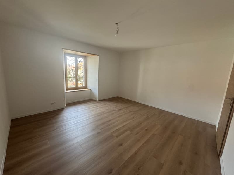 Magnifique appartement de 4,5 pièces avec balcon au deuxième étage (12)