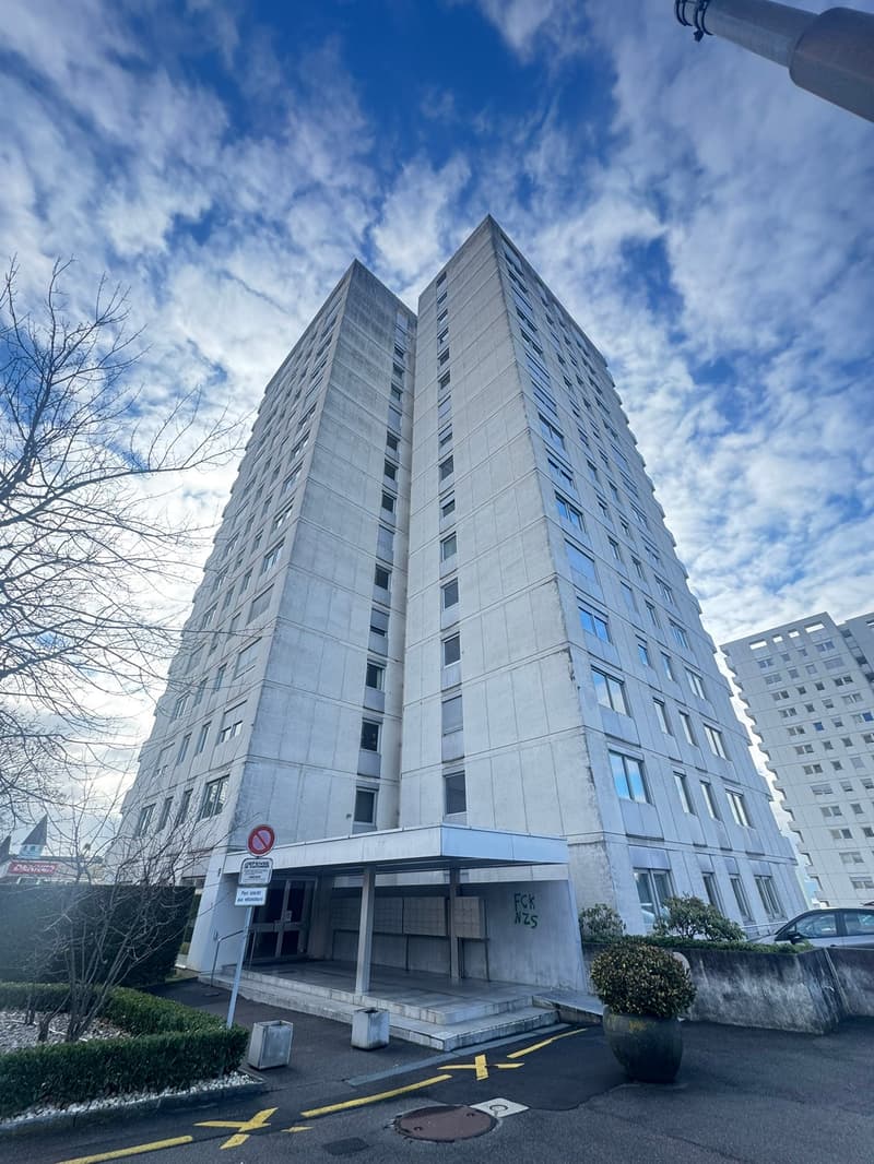 Lumineux appartement de 4 pièces au 6ème étage – Avenue de Cour, Lausanne (1)