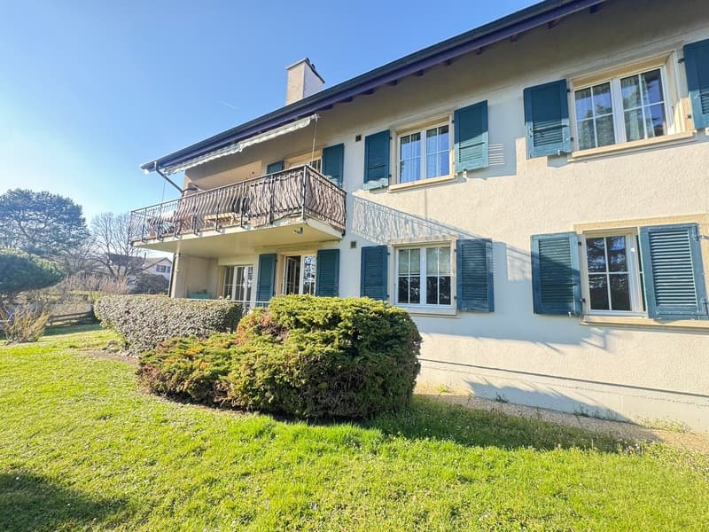 Appartement de 4 pièces avec terrasse situé dans quartier calme (4)