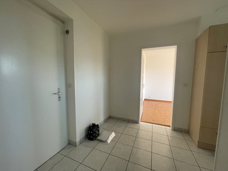 Joli appartement de 2,5 pièces avec balcon dans quartier calme à La Sarraz (9)