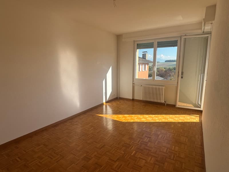 Joli appartement de 2,5 pièces avec balcon dans quartier calme à La Sarraz (1)