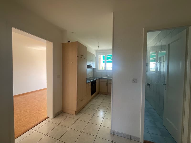 Joli appartement de 2,5 pièces avec balcon dans quartier calme à La Sarraz (7)