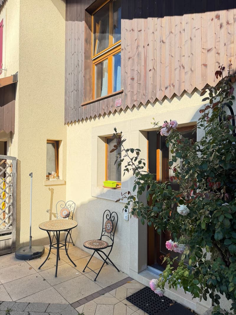 Appartement charmant avec terrasse à Lignerolle – Disponible immédiatement (16)