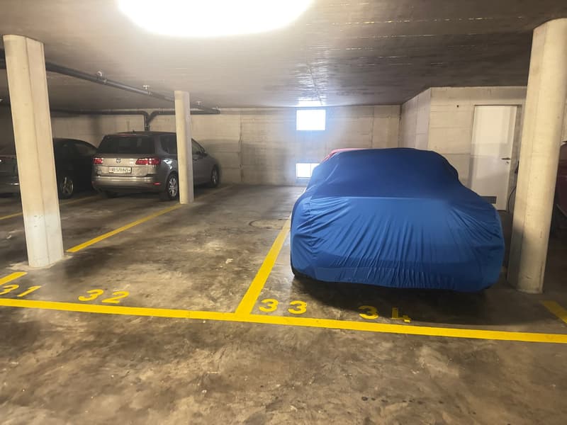 Places de parc (doubles en enfilade) (1)