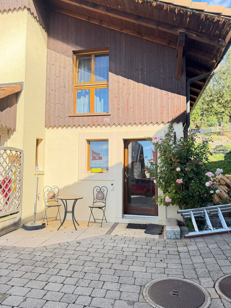 Appartement charmant avec terrasse à Lignerolle – Disponible immédiatement (13)