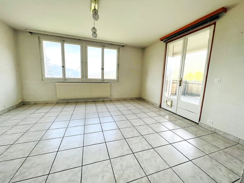 Einzigartiges Angebot! Geräumiges Haus zur Renovierung - 2 Wohnungen mit 6.5 Zimmern (8)