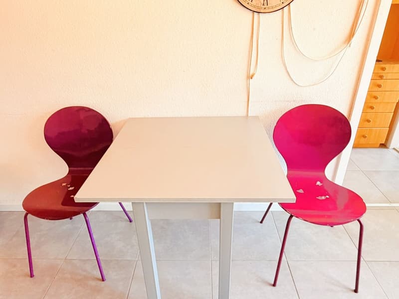 Spacieux et lumineux studio de 1.5 pièces - Très bien situé - Endroit très calme - Magnifique vue (6)