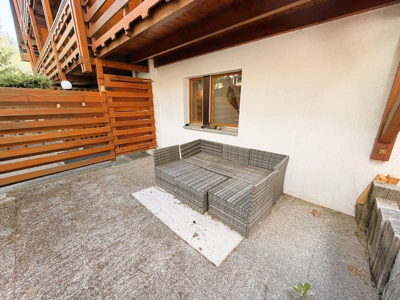 Magnifique appartement (2.5 pces) entièrement rénové - Spacieux & Lumineux - Lieu calme - Bien situé (12)