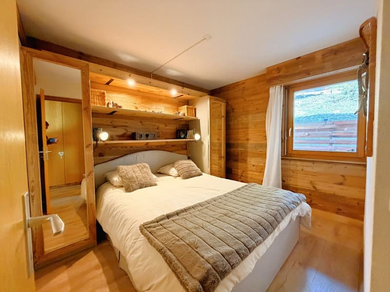 Magnifique appartement (2.5 pces) entièrement rénové - Spacieux & Lumineux - Lieu calme - Bien situé (7)