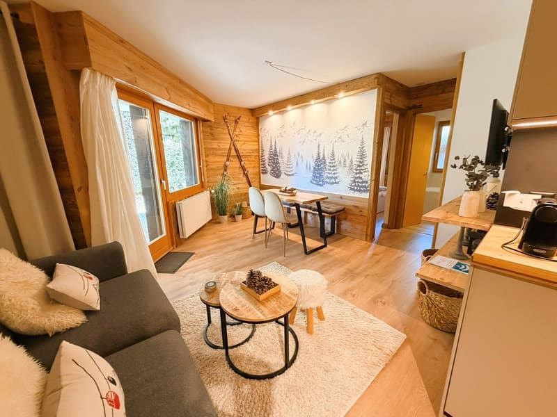 Magnifique appartement (2.5 pces) entièrement rénové - Spacieux & Lumineux - Lieu calme - Bien situé (2)