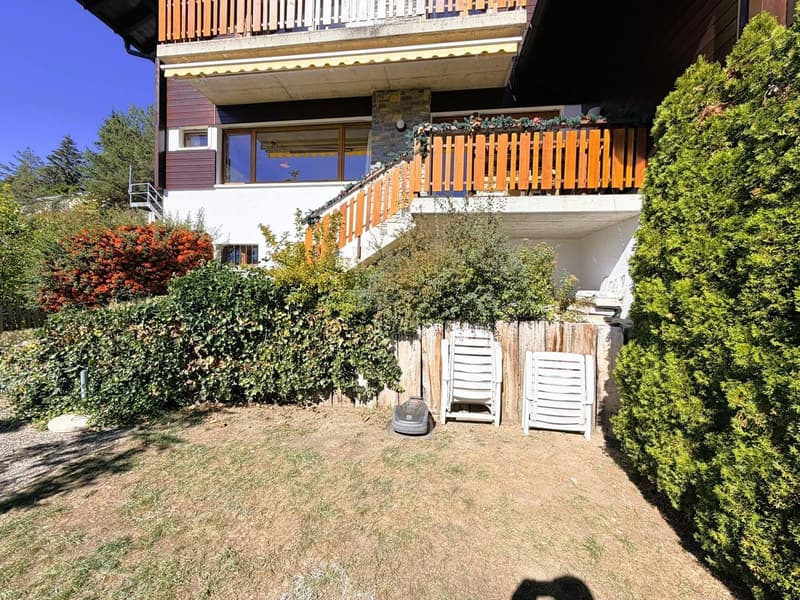 Magnifique duplex de 4.5 pces - Spacieux et lumineux - Lieu très calme - Superbe vue - Bien situé (27)