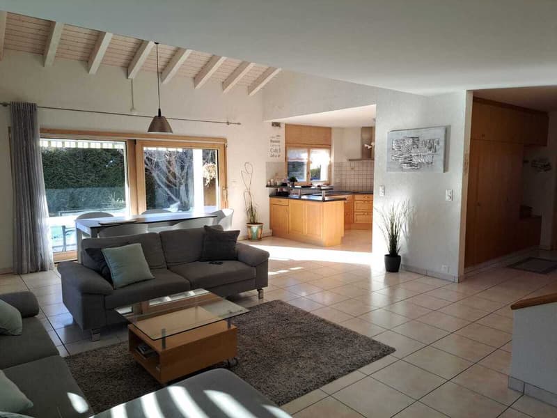 Belle villa sur parcelle de 612 m2 (6)