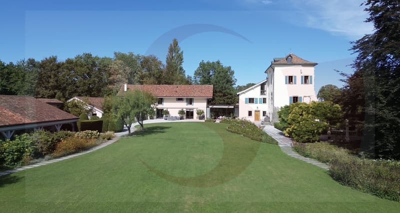 Magnifique château entièrement rénové (2)