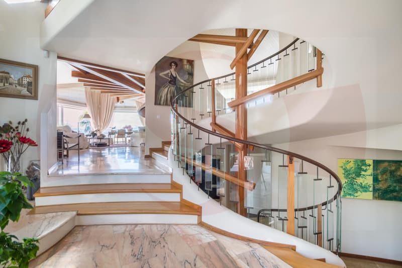 Villa contemporaine avec piscine intérieure à louer non meublée (6)