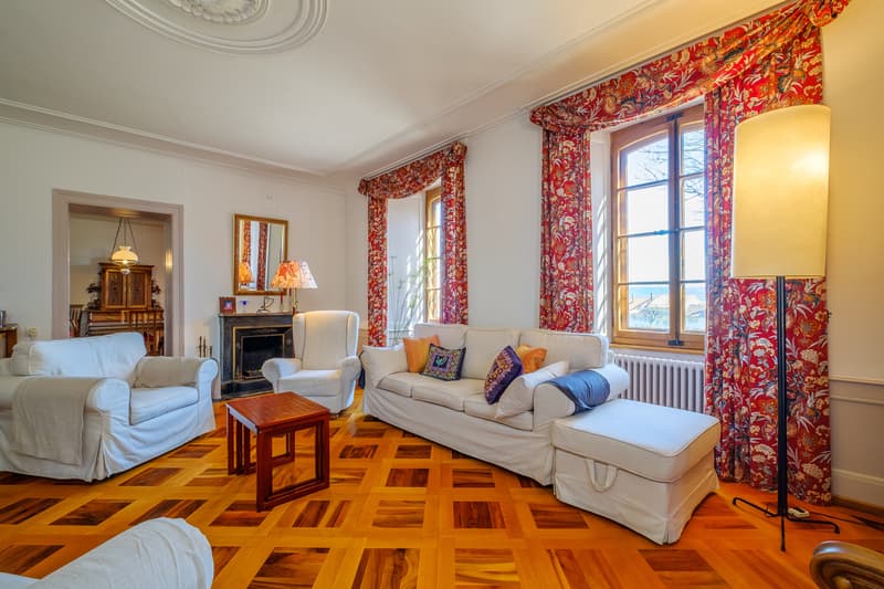 Superbe maison de maître avec boxes à chevaux (4)