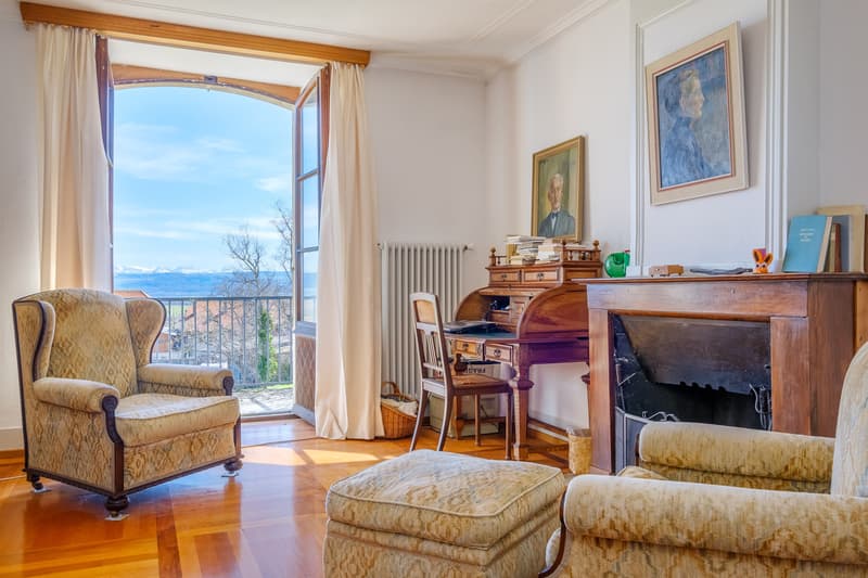 Superbe maison de maître avec boxes à chevaux (6)