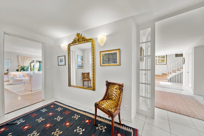 Superbe propriété familiale avec piscine et vue à Epalinges (3)