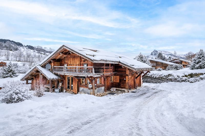 Charmant chalet d'exception à proximité de Megève (2)