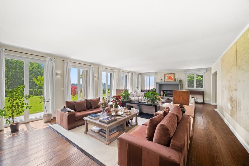 Elégante propriété familiale, sans nuisance et avec vue sur le lac. (2)