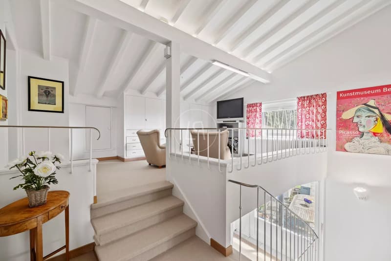 Superb family property with pool and lake view in Epalinges (12)
