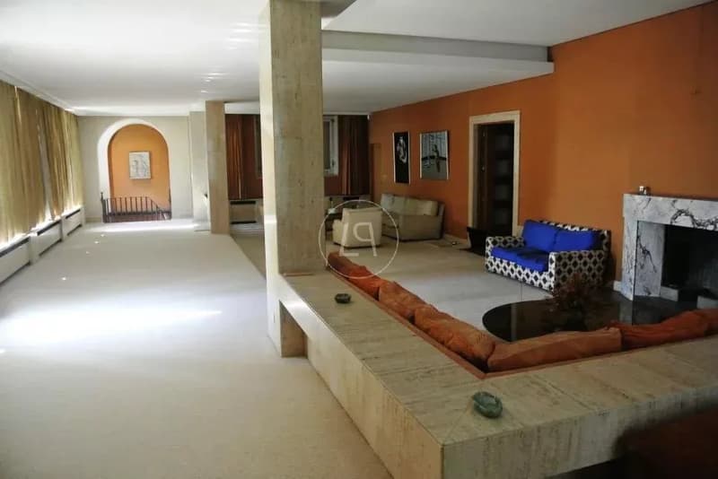 Exceptional property in front lake close to Montreux (12)