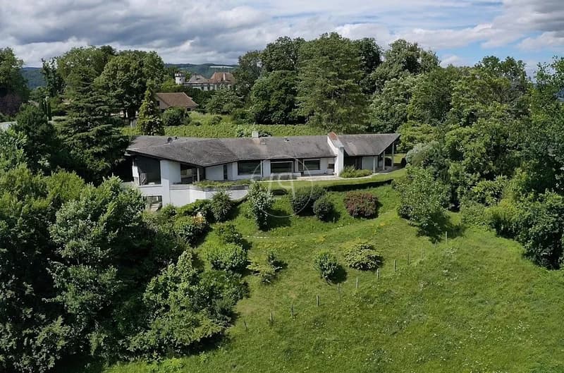 Property with a view in Dully, excellent buildability potential (4)