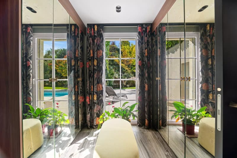 Beautiful family property with lake view and swimming pool in Blonay (12)
