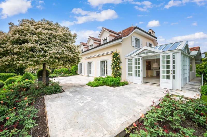 Nice Vaud style house with lake view, Apples (2)