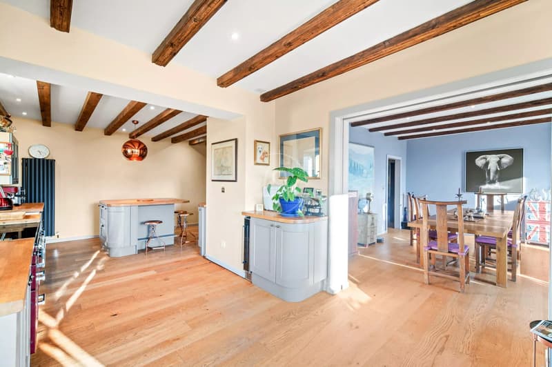 Beautiful renovated winemaker's house in the heart of St-Légier (12)