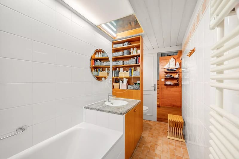 Charming village house near the lake in Cully (11)