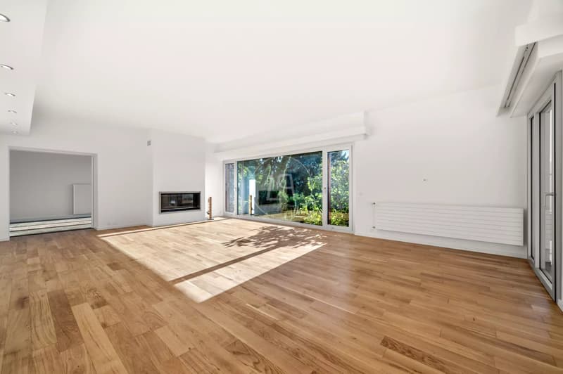 Contemporary property renovated with panoramic view in Chernex (6)