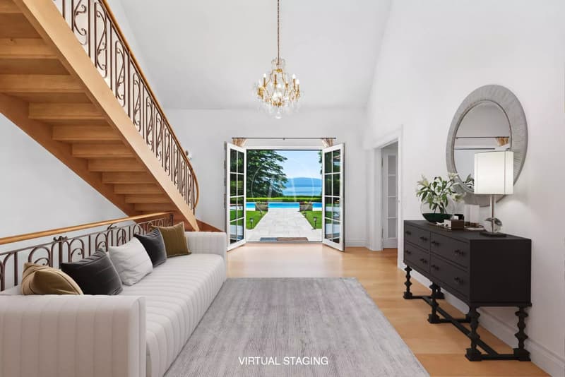 Elegant waterfront property on Lake Shore (6)