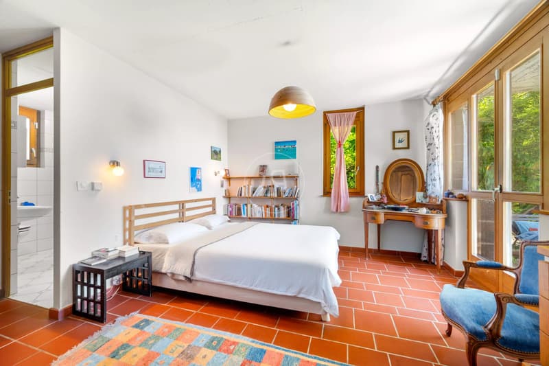 Beautiful family house with pool near Rolle (10)