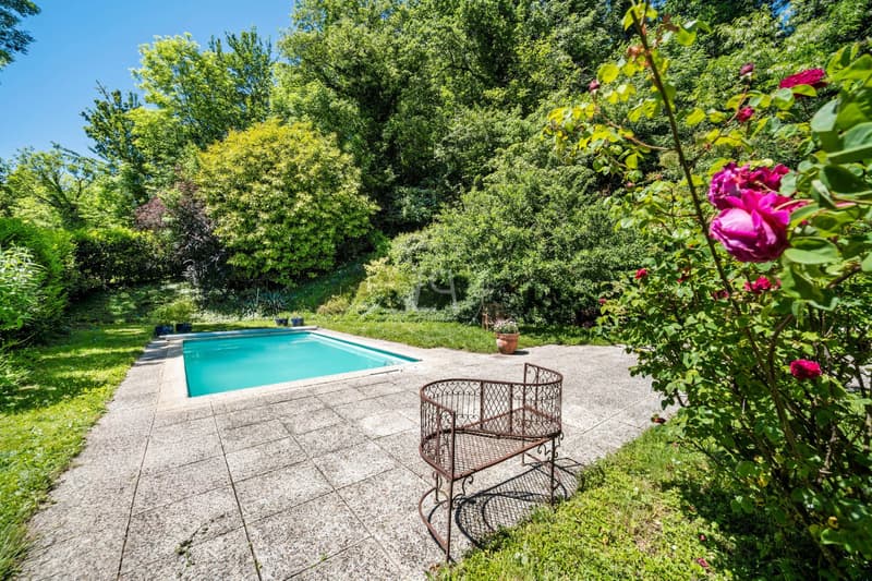 Beautiful family house with pool near Rolle (7)