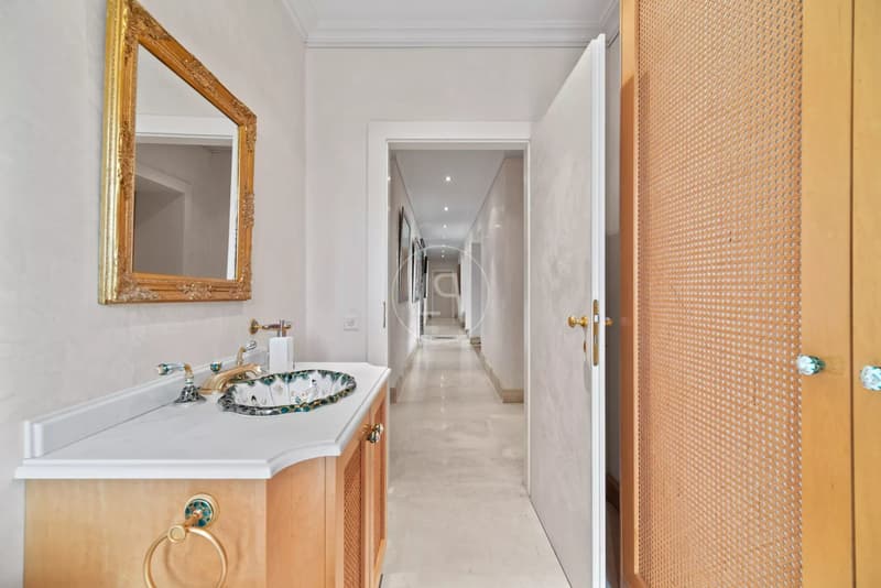 Exceptional property with a very large plot in Epalinges (11)