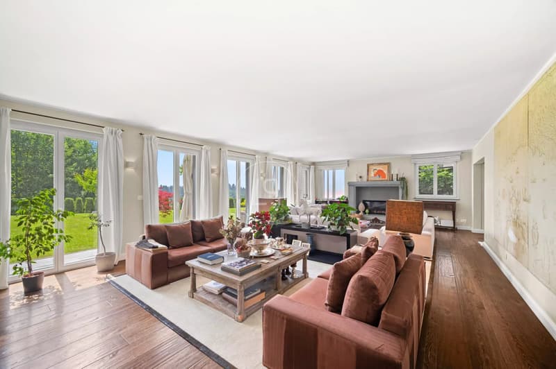 Elegant family property, quiet and with lake views in Epalinges (4)