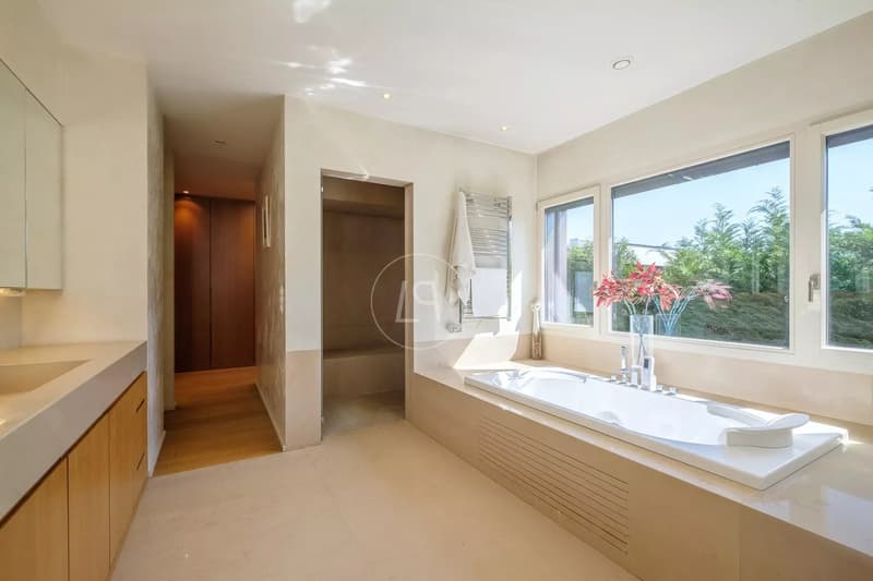 Private and nuisance-free architect-designed property, Conches (GE) (9)