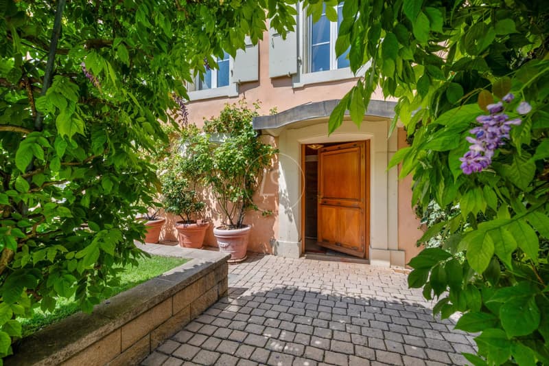 Historical property in the heart of Aubonne (3)