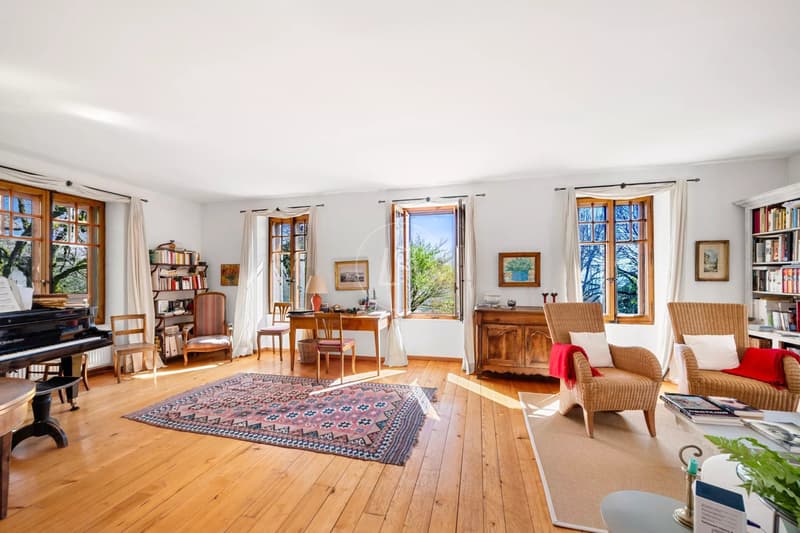 Essertine-sur-Rolle - Characterful manor house with Outbuilding and view of Lake Geneva (10)