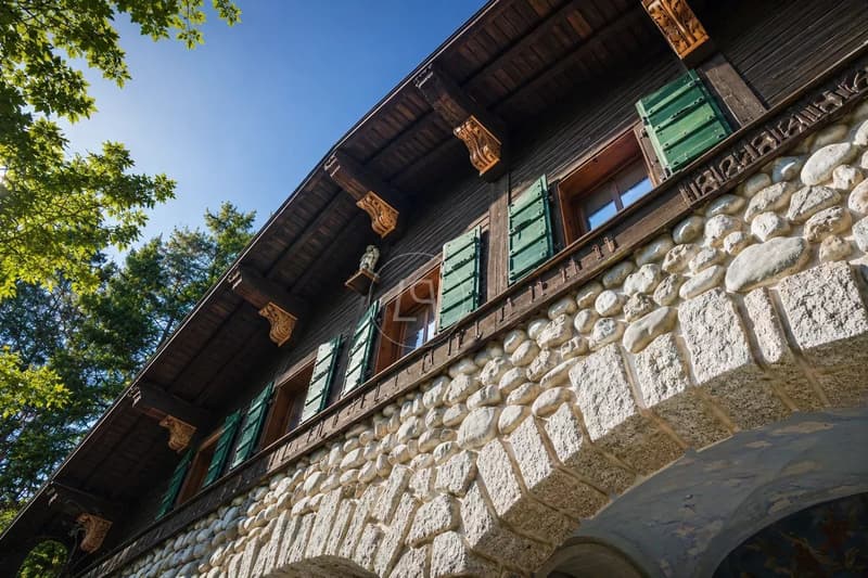 Megève ? Mont d'Arbois | Historic chalet to reinvent (3)
