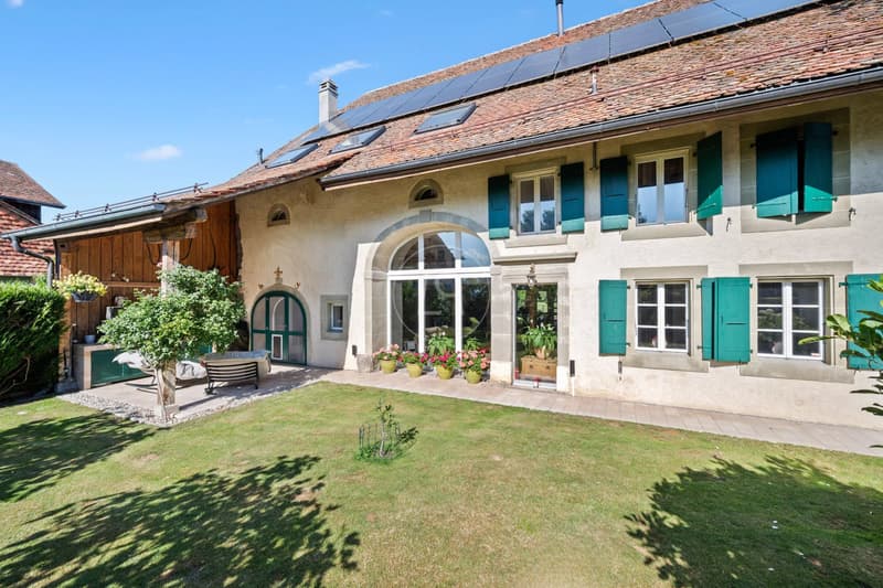 Superbe bâtisse avec charme et piscine proche de Lausanne (5)