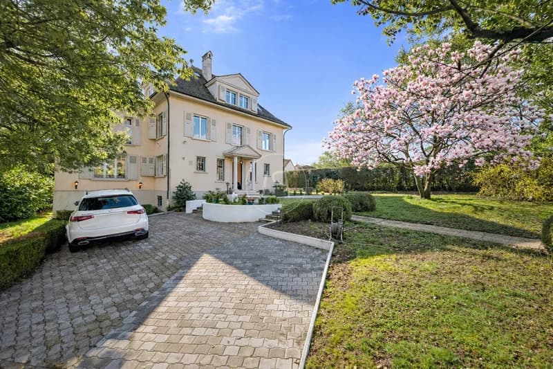 Superbe propriété rénovée du début du siècle au coeur de Nyon (3)
