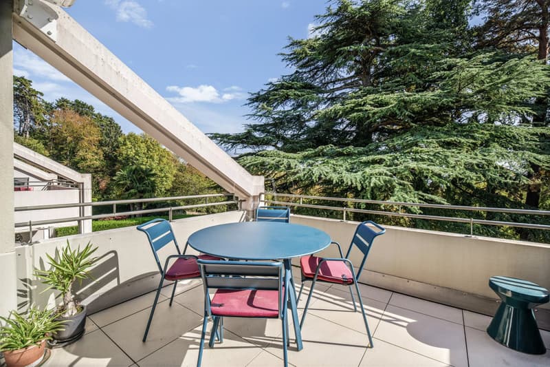 Superbe appartement de 5.5 pièces entièrement rénové au calme, Prangins (5)