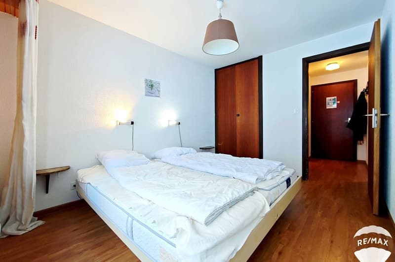 Appartement de 2,5 pièces avec piscine et un grand carnotzet (10)